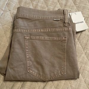 MOTHER - The Insider MidRise Stretch Crop Flare Jeans
Chalk Oxford Tan
NWT
